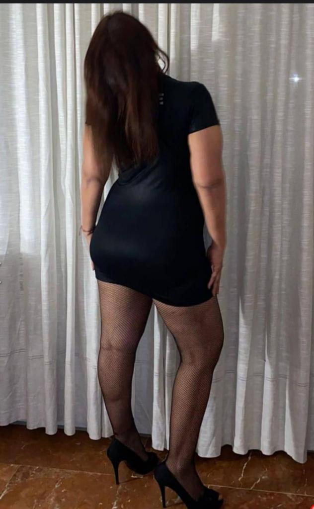 Chica busca chico en Almería: 