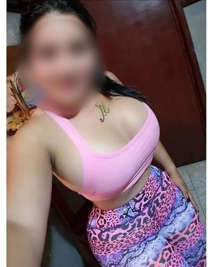 Chica busca chico en Granada: 