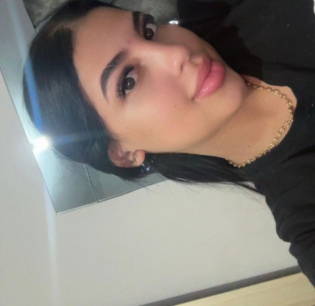 Chica busca chico en Cádiz: 