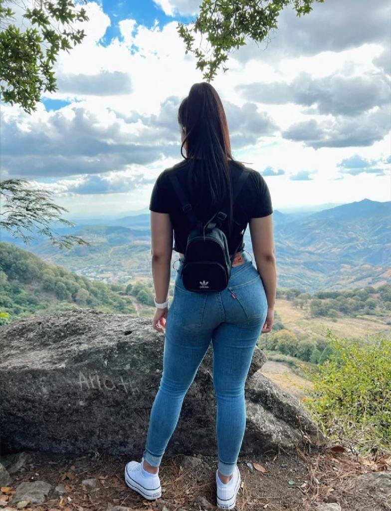 Chica busca chico en Cádiz: 