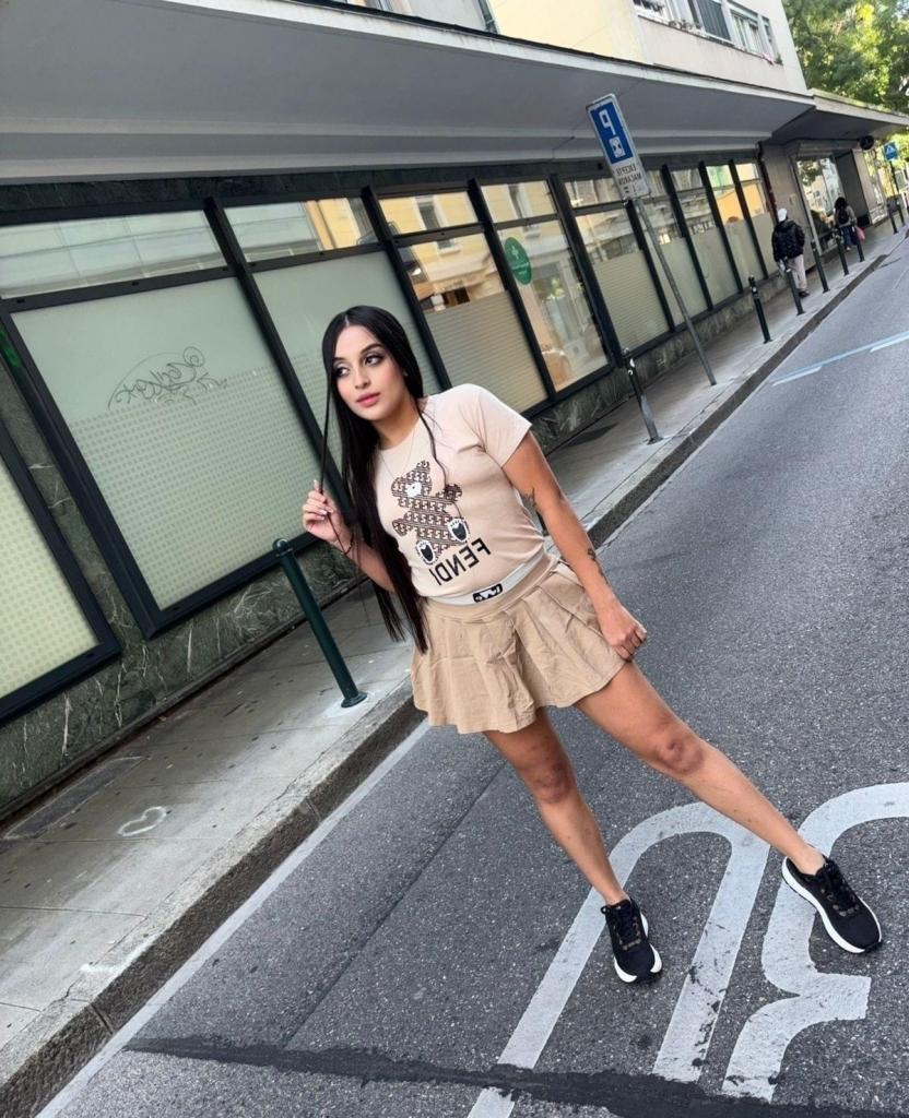 Chica busca chico en Barcelona: 