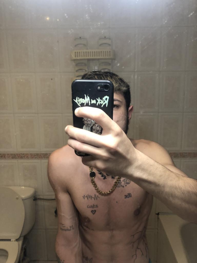 Chico busca chica en Málaga: 