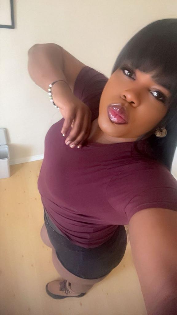 657439355: Travesti en Gerona