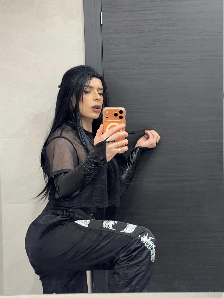 664286123: Transexual en Soria