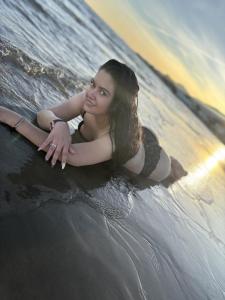 631165459: Chica busca chico en Tarragona