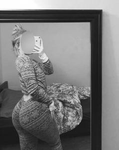 614868901: Chica busca chico en Tenerife