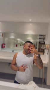 632881517: Chico busca chica en Alicante