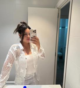 638776471: Chica busca chico en Almería