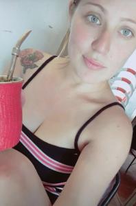 647268937: Chica busca chico en Cádiz