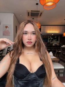 613217868: Chica busca chico en Málaga