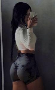 632405503: Chica busca chico en Gerona