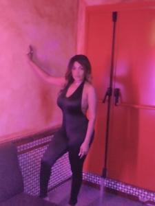 613968903: Chica busca chico en Cádiz