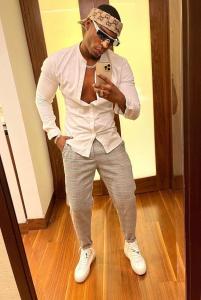 631896922: Chico busca chica en Gerona