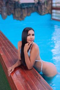 632587473: Chica busca chico en Cáceres