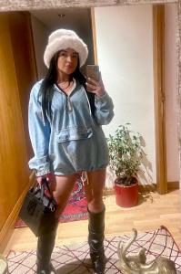 613639289: Chica busca chico en Barcelona