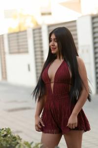 667606175: Chica busca chico en Valencia