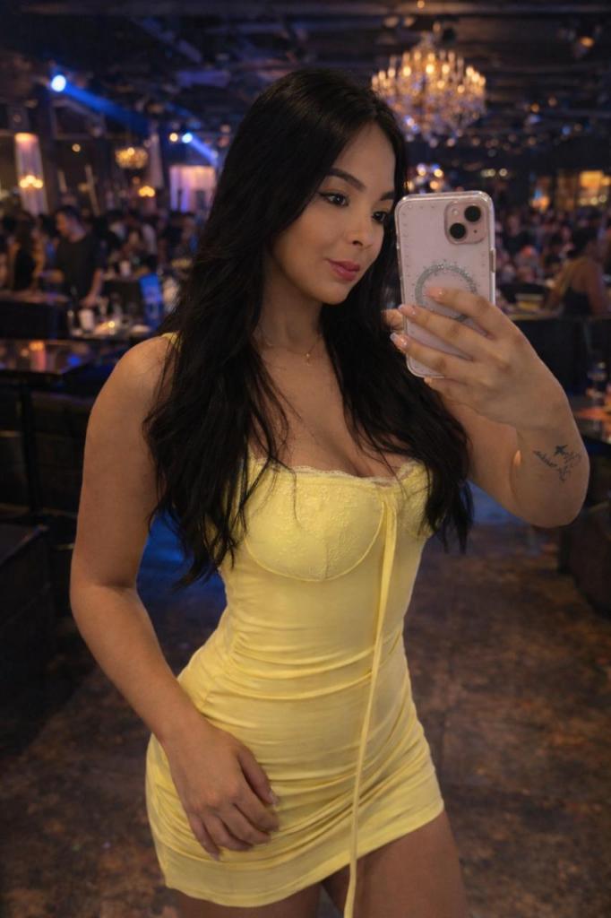 Chica busca chico en Barcelona: 