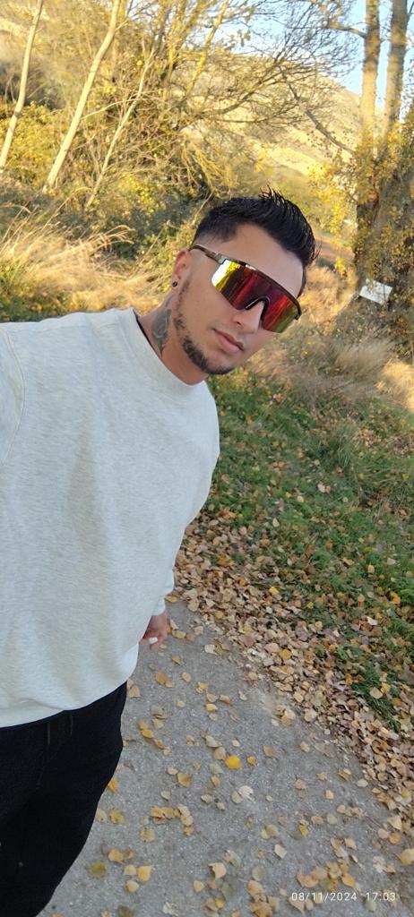 Chico busca chica en Barcelona: 