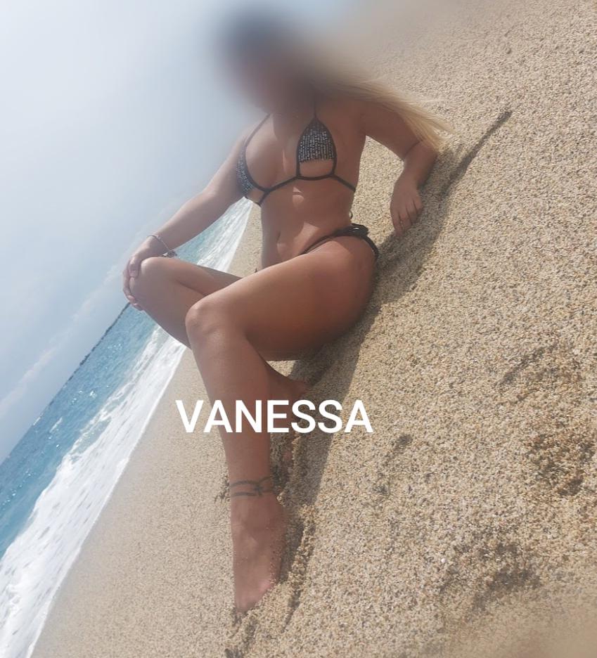 Chica busca chico en Almería: 