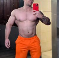 614169303: Chico busca chica en Asturias