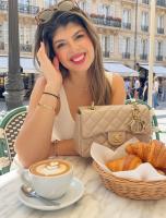 643748736: Chica busca chico en Tarragona