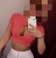 632208382: Chica busca chico en Navarra