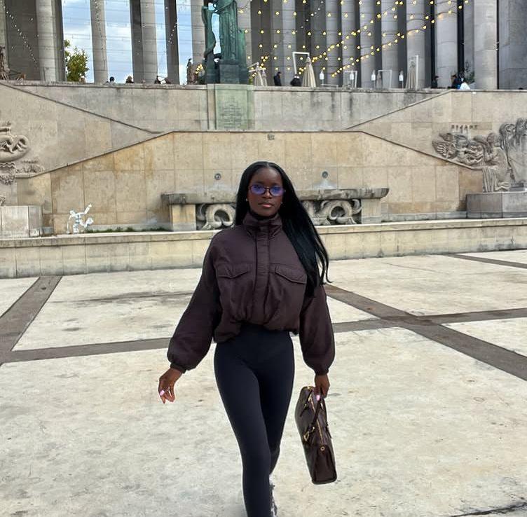 613416703: Chica busca chico en Mallorca