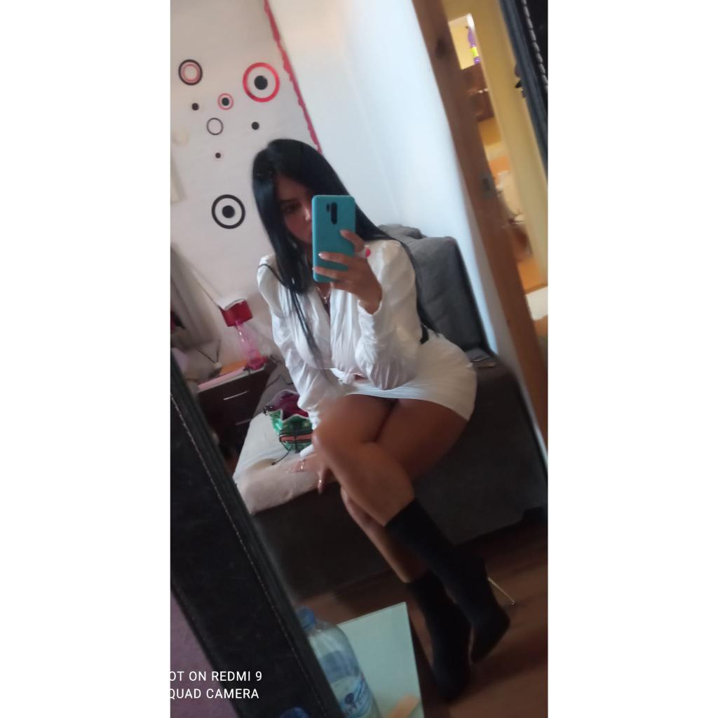 600428117: Chica busca chico en Almería