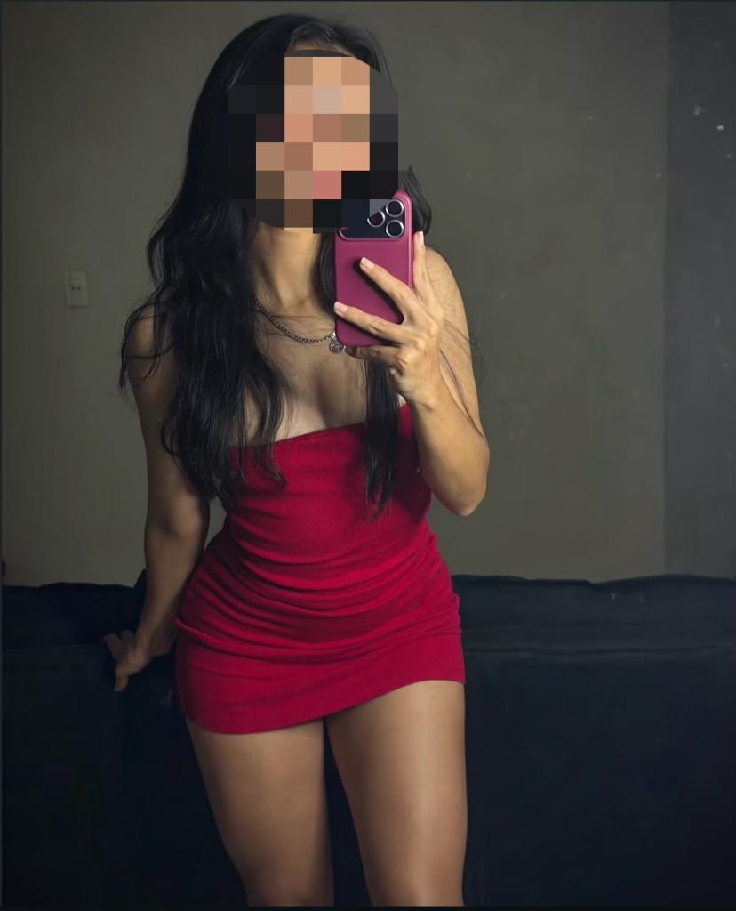 743036585: Chica busca chico en Tarragona