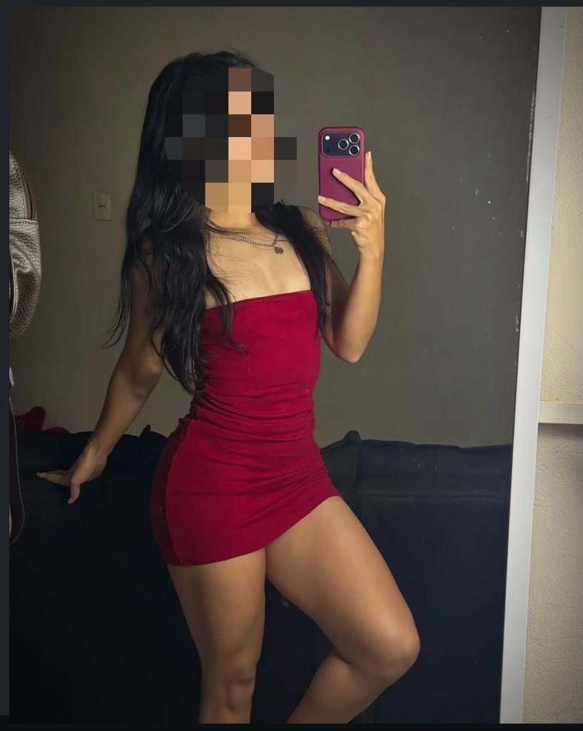 743036585: Chica busca chico en Tarragona