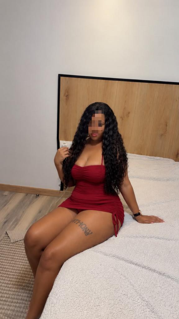Chica busca chico en Huelva: 