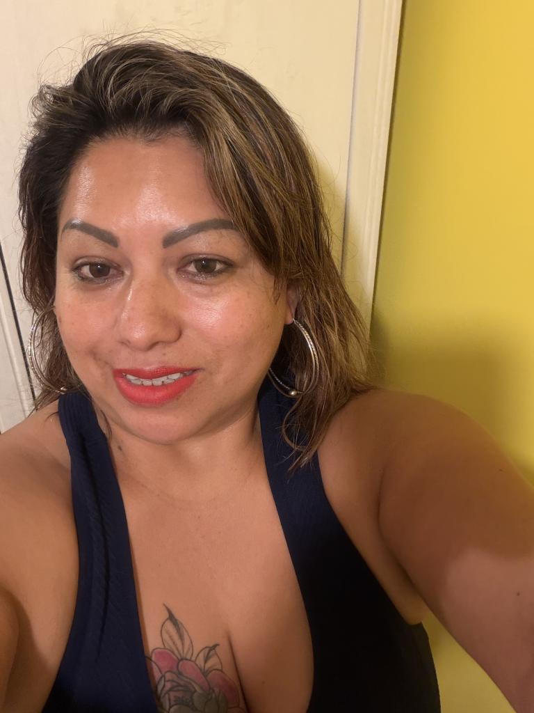 743005356: Chica busca chico en Madrid