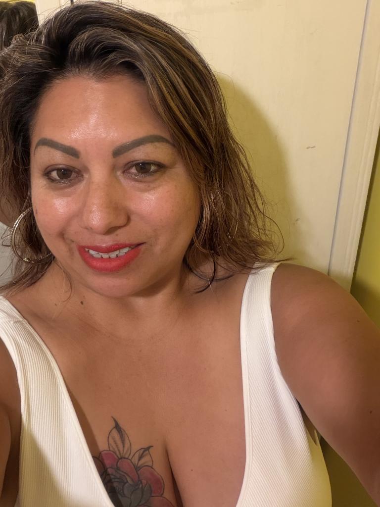 743005356: Chica busca chico en Madrid