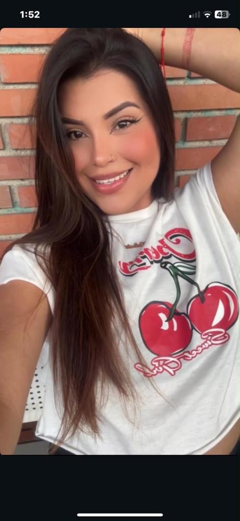 Chica busca chico en Ibiza: Chica busca chico