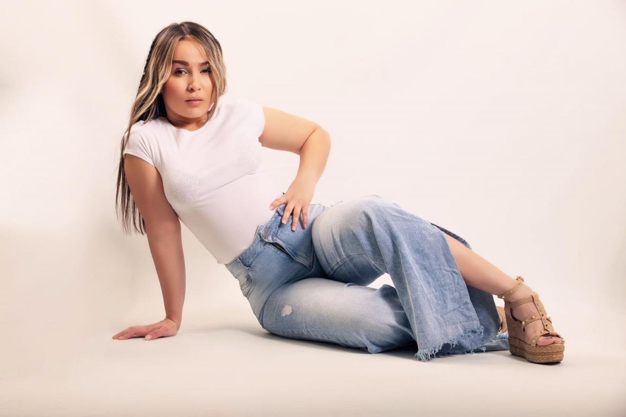 671783965: Chica busca chico en Barcelona