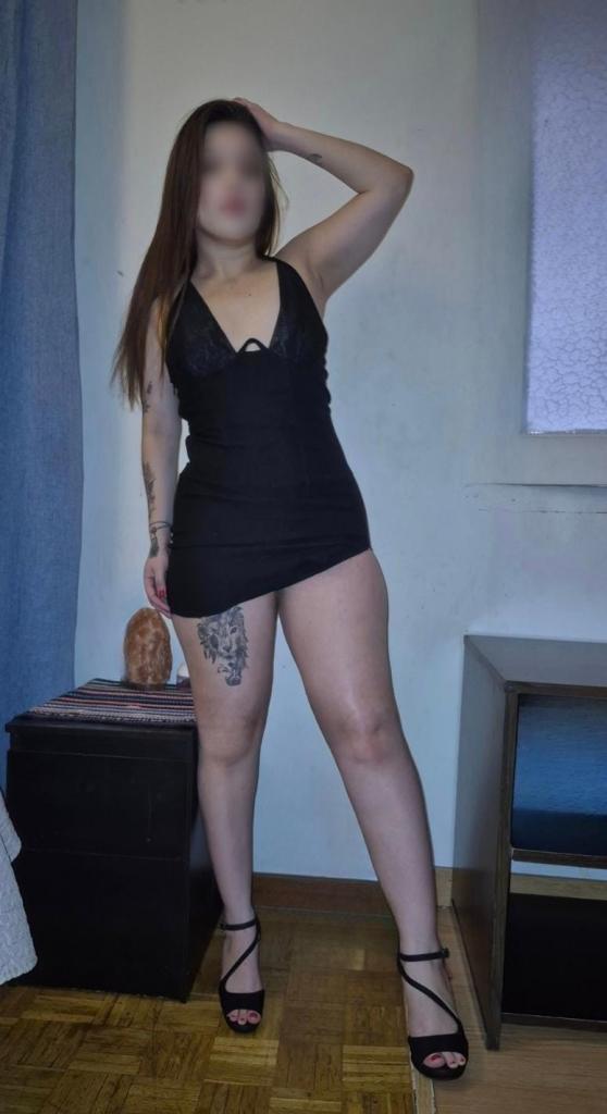 672857315: Chica busca chico en Madrid
