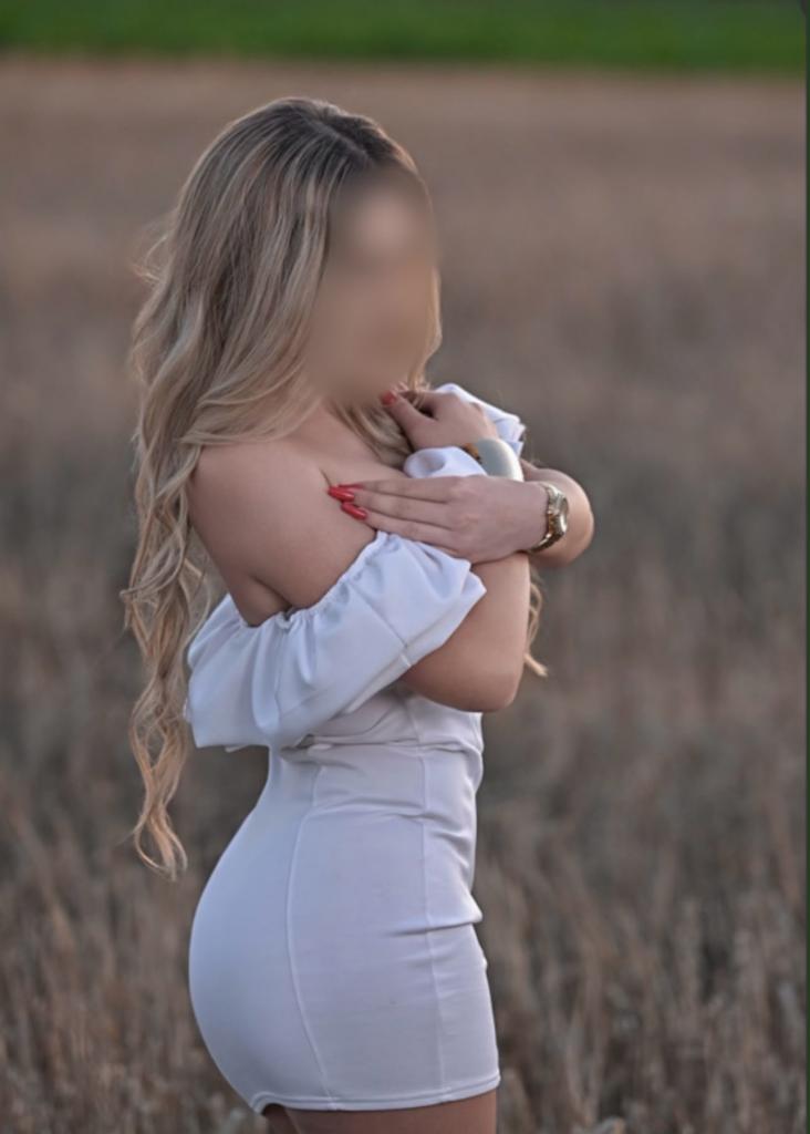 631341887: Chica busca chico en Burgos