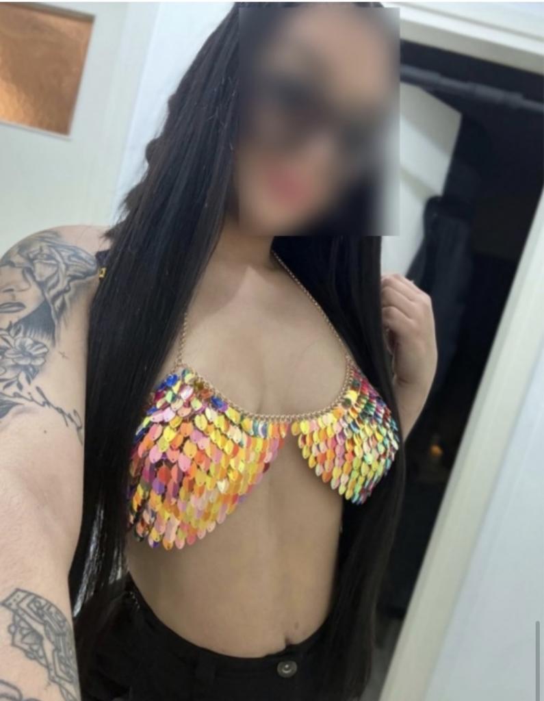 Chica busca chico en Granada: 