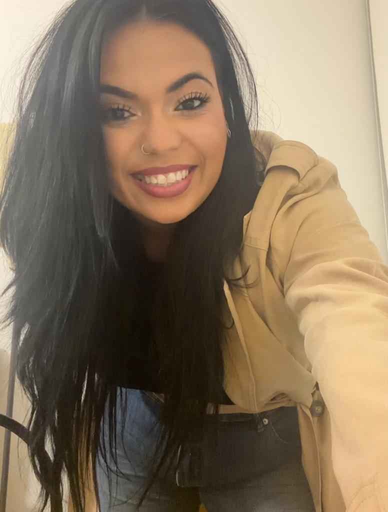 643970341: Chica busca chico en León