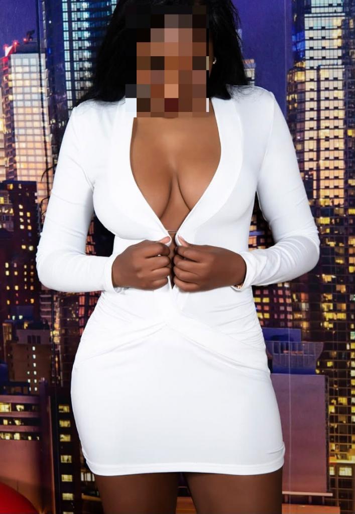 637240221: Chica busca chico en León