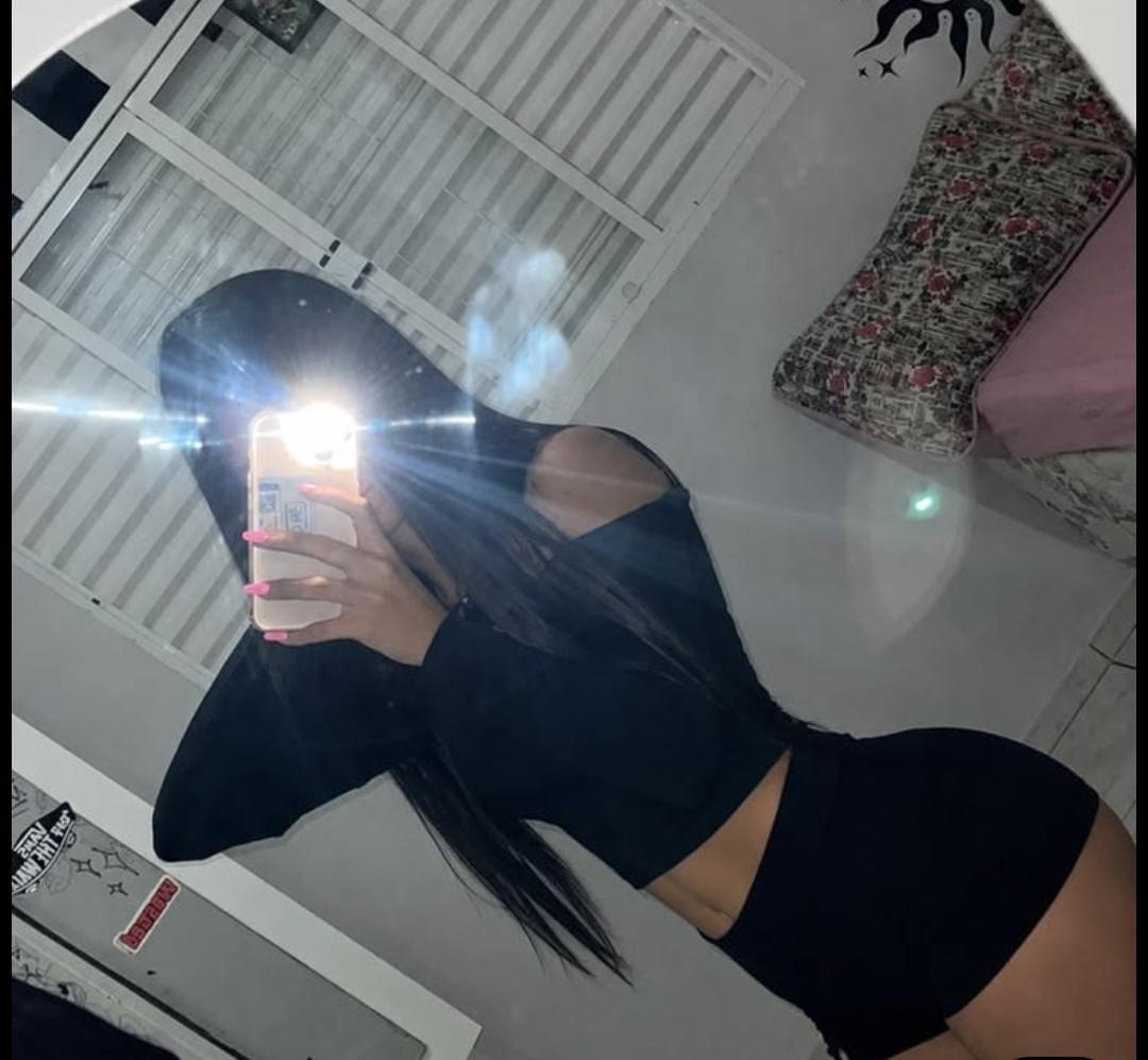 612256093: Chica busca chico en Cádiz