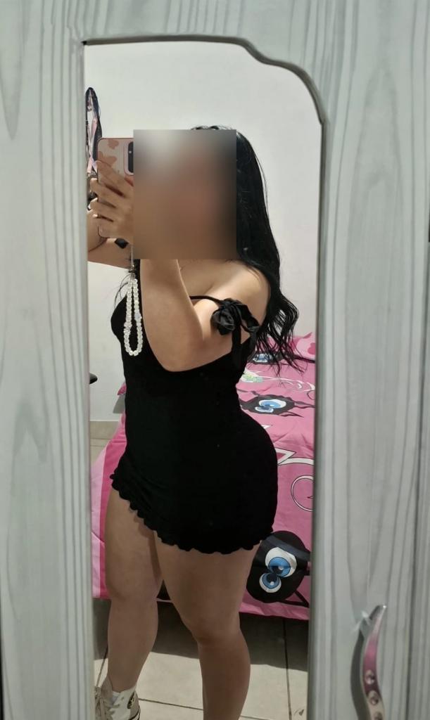Chica busca chico en Alicante: Chica busca chico