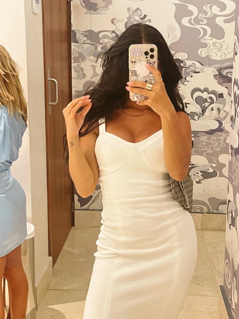 674688990: Chica busca chico en Málaga