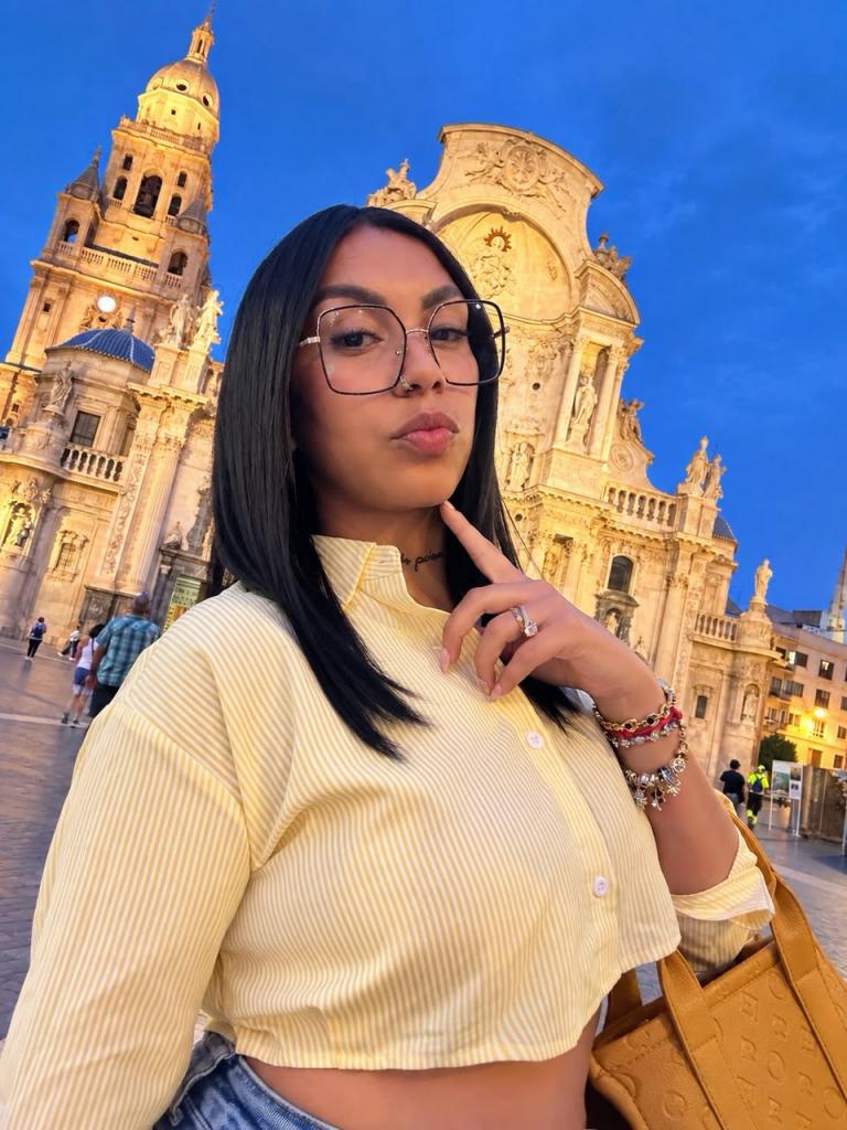 Chica busca chico en Murcia: 