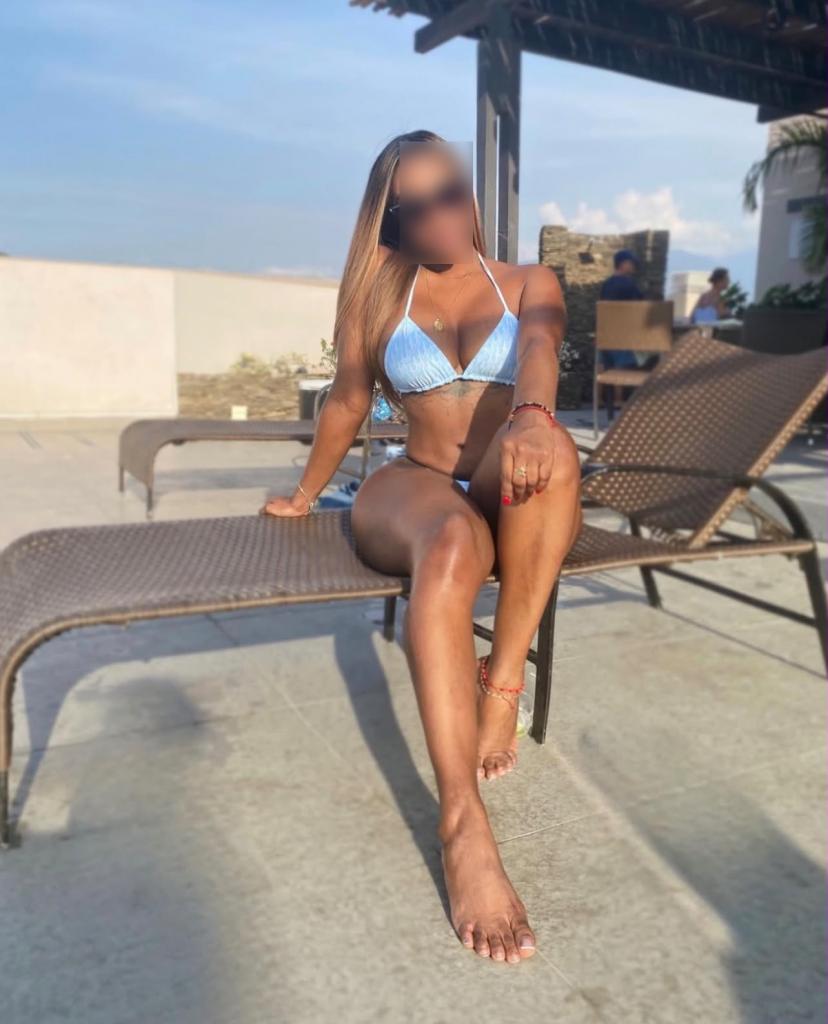 Chica busca chico en Granada: 