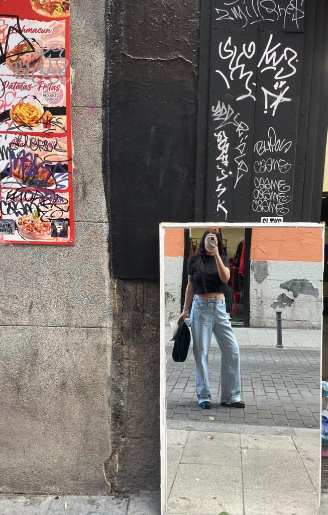 692454644: Chica busca chico en Madrid