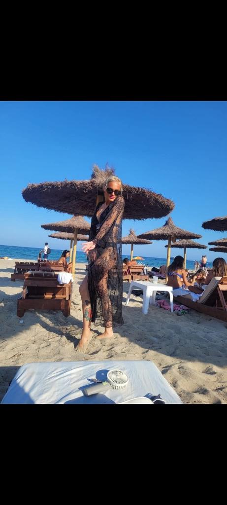 Chica busca chico en Ibiza: 