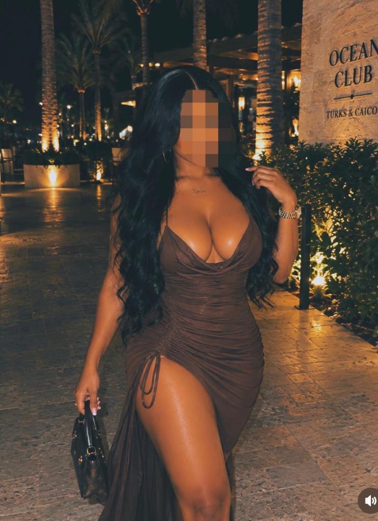Chica busca chico en Granada: 