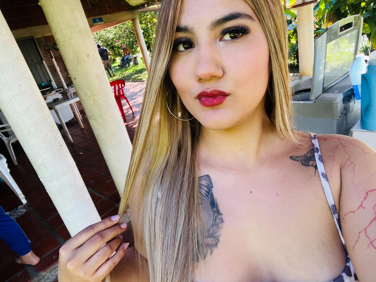 643617585: Chica busca chico en Cáceres