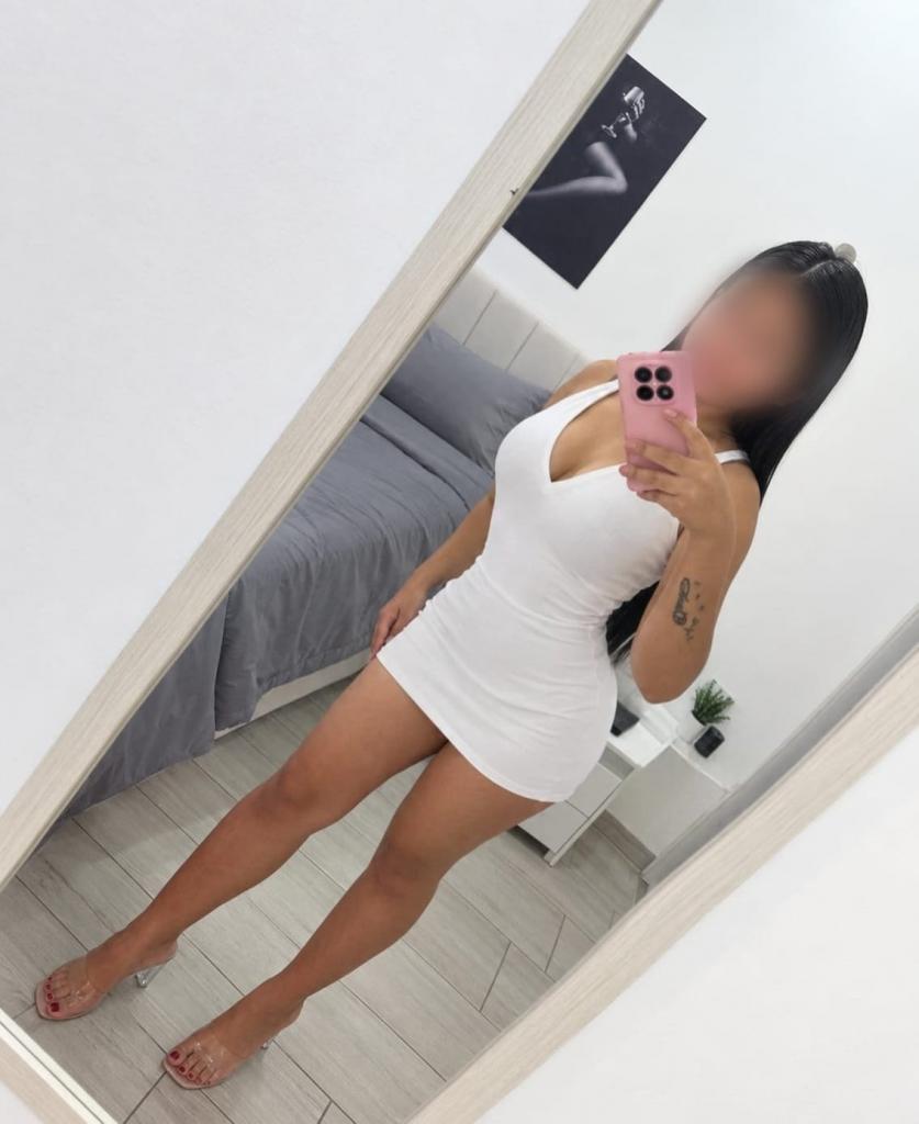 604291146: Chica busca chico en Madrid